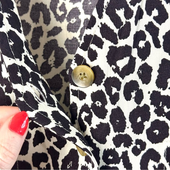 Something Navy V Neck Animal Print Button Front Short Sleeve Dress Size XS - Picture 8 of 8